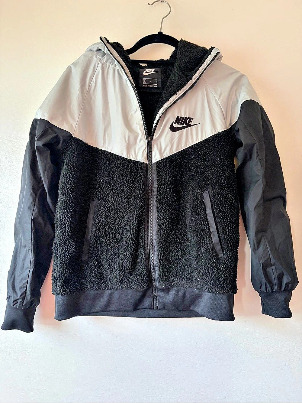 Nike Sportswear Therma-FIT Windrunner Color Block Jacket Size Medium